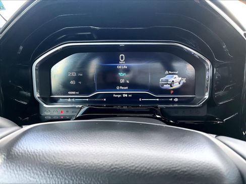 Used 2024 Chevrolet Silverado 1500 LT Trail Boss w/ Convenience Package II image 25