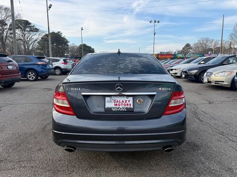 Used 2011 Mercedes-Benz C 300 4MATIC Sedan image 9