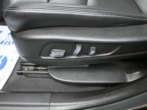 Used 2023 Cadillac XT6 Premium Luxury image 13