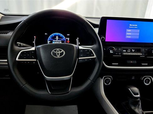 Used 2025 Toyota Grand Highlander XLE image 30