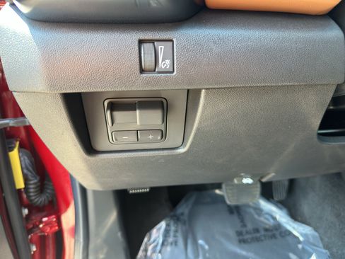Used 2026 GMC Canyon AT4 AWD/4WD image 14