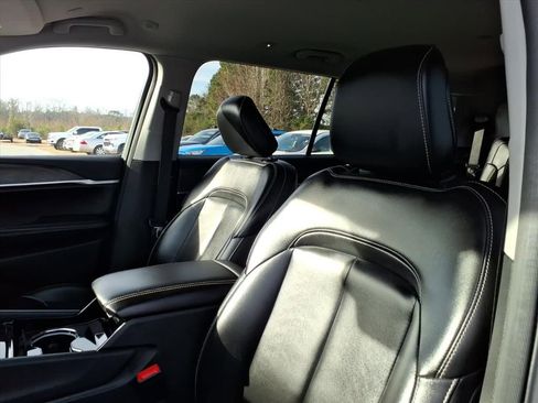 Used 2023 Jeep Grand Cherokee L Limited image 19