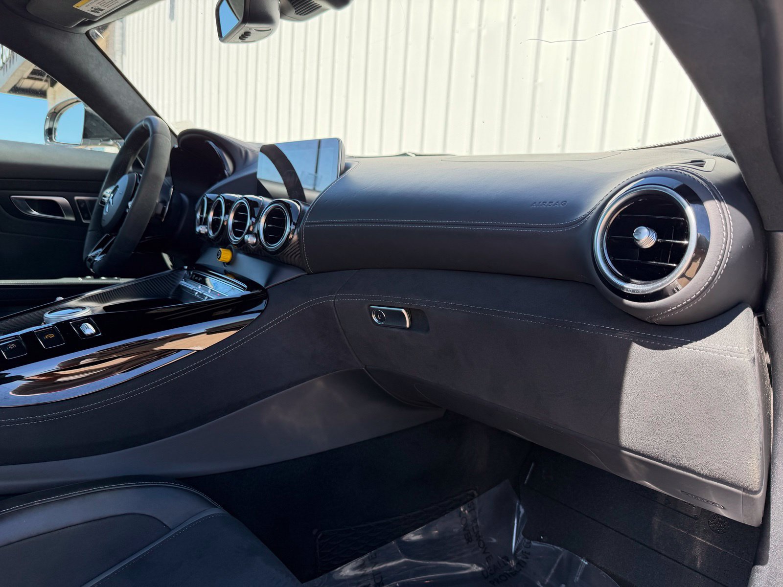 Used 2020 Mercedes-Benz AMG GT R image 28