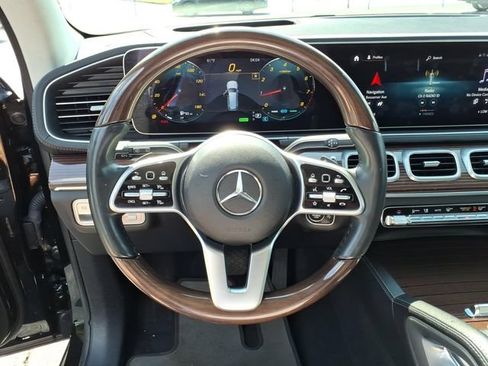 Used 2022 Mercedes-Benz GLS 450 4MATIC image 25