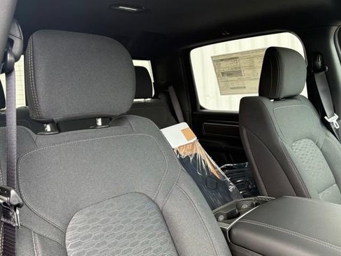 New 2026 RAM 1500 4x4 Crew Cab image 30