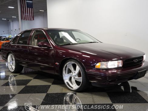 Used 1996 Chevrolet Impala SS RWD image 17
