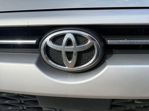 Used 2021 Toyota 4Runner SR5 AWD/4WD image 23