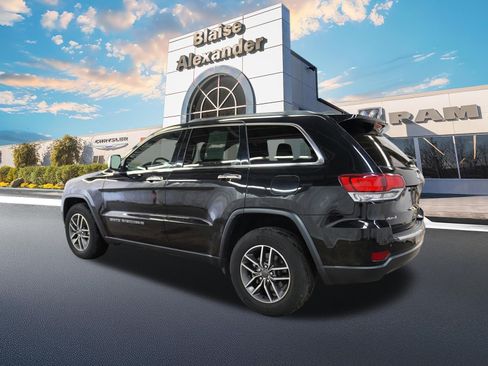 Used 2022 Jeep Grand Cherokee Limited AWD/4WD image 9