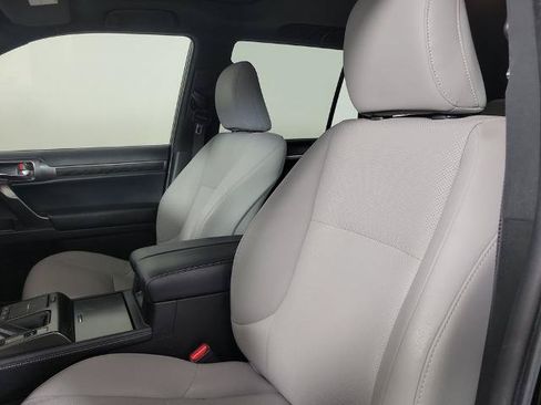 Used 2023 Lexus GX 460 w/ Black Line Special Edition AWD/4WD image 21