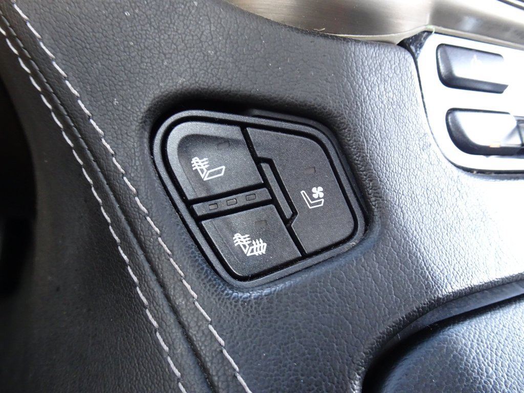 Used 2018 GMC Yukon Denali AWD/4WD image 20