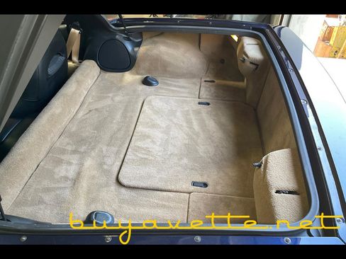 Used 2000 Chevrolet Corvette Coupe w/ Roof Pkg image 23