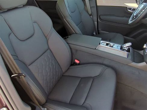 New 2026 Volvo XC90 B6 Plus image 21