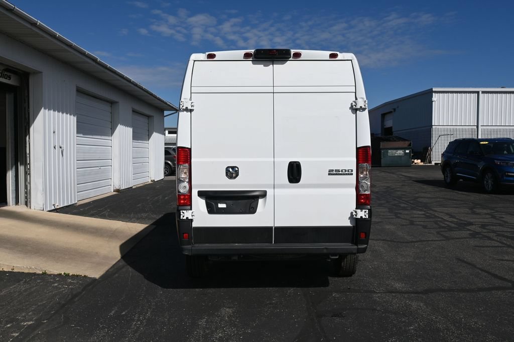 Used 2026 RAM ProMaster 2500 w/ Convenience Group FWD image 5