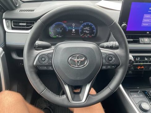 Used 2024 Toyota RAV4 XSE w/ Advanced Technology Package AWD/4WD image 15
