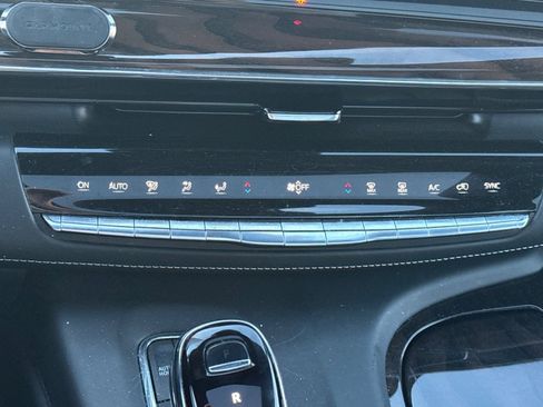 Used 2023 Cadillac Escalade Sport Platinum w/ LPO, ONYX Package image 28