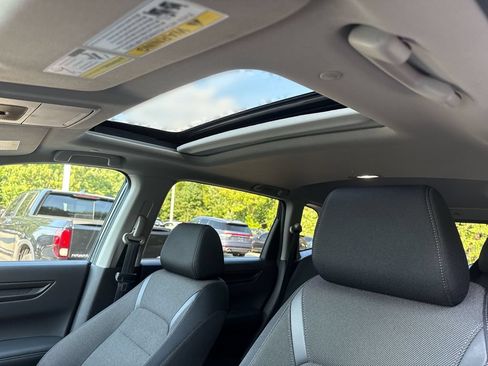 Used 2024 Honda CR-V EX image 16