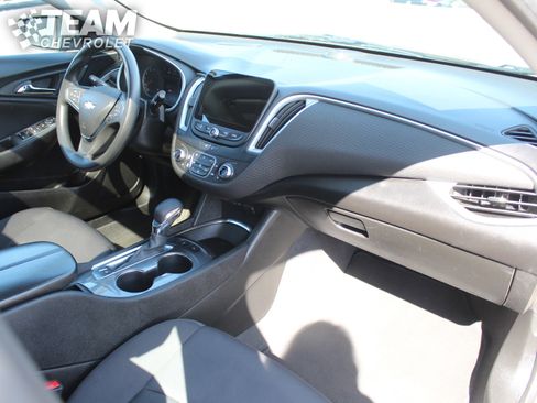 Used 2024 Chevrolet Malibu LT FWD image 27