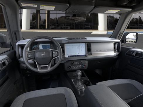 New 2025 Ford Bronco w/ Sasquatch Package image 9