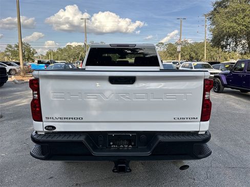 Used 2024 Chevrolet Silverado 2500 Custom w/ Custom Convenience Package image 5