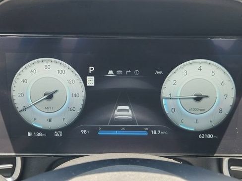 Used 2024 Hyundai Elantra Limited FWD image 14