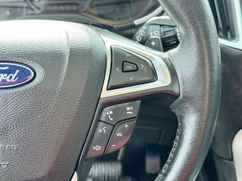 Used 2017 Ford Edge SEL w/ Equipment Group 201A AWD/4WD image 25