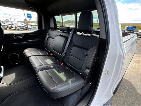 Used 2024 GMC Sierra 1500 SLT w/ SLT Premium Plus Package image 26