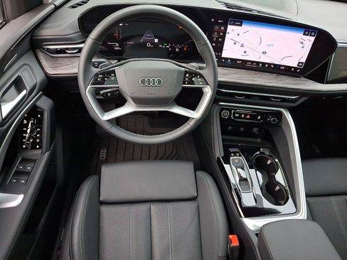 Used 2025 Audi Q5 Prestige AWD/4WD image 11