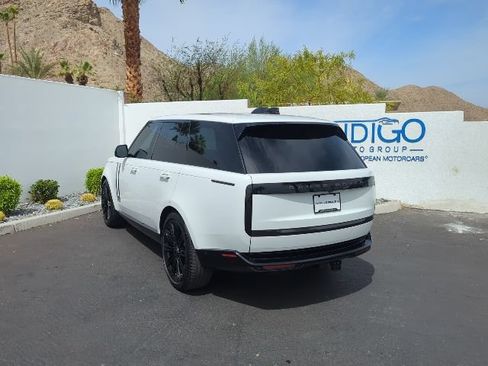 Used 2024 Land Rover Range Rover SE AWD/4WD image 7