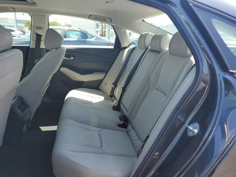 Certified 2025 Honda Accord SE image 12
