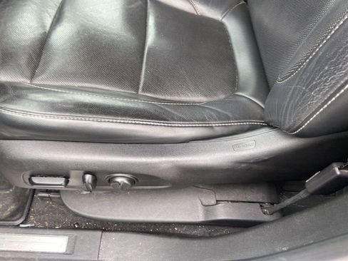 Used 2018 GMC Acadia SLT image 16