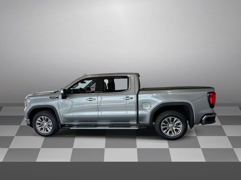 Used 2025 GMC Sierra 1500 Denali AWD/4WD image 5