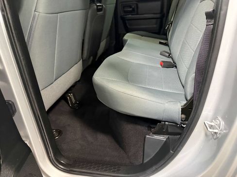 Used 2017 RAM 1500 Express RWD image 50