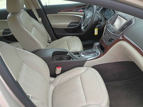 Used 2015 Buick Regal image 9