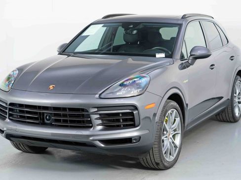 Used 2019 Porsche Cayenne E-Hybrid image 48