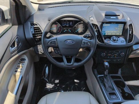 Used 2017 Ford Escape Titanium FWD image 17