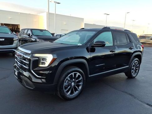 Used 2025 GMC Terrain Elevation w/ Elevation Premium Package AWD/4WD image 11