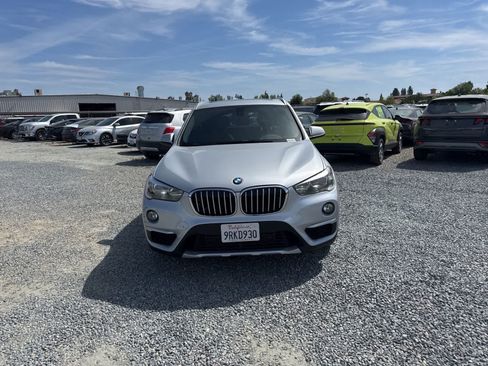 Used 2018 BMW X1 sDrive28i FWD image 2