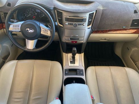 Used 2011 Subaru Outback 2.5i Limited AWD/4WD image 22