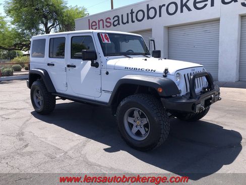 Used 2014 Jeep Wrangler Unlimited Rubicon w/ Connectivity Group image 2