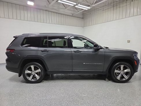 Used 2022 Jeep Grand Cherokee L Limited w/ Trailer Tow Group (B) AWD/4WD image 8