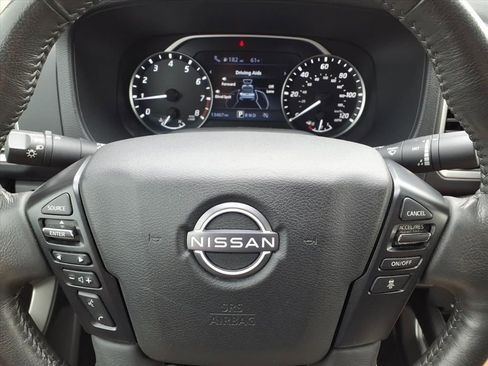 Used 2024 Nissan Frontier SV w/ SV Convenience Package image 11