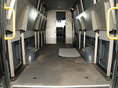 Used 2019 Mercedes-Benz Sprinter 170 image 10