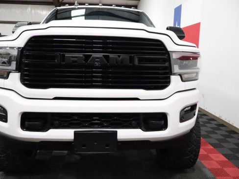Used 2022 RAM 2500 Laramie w/ Night Edition AWD/4WD image 22
