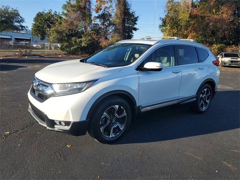 Used 2019 Honda CR-V Touring image 3