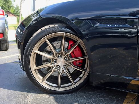 Used 2015 Jaguar F-TYPE R RWD image 15