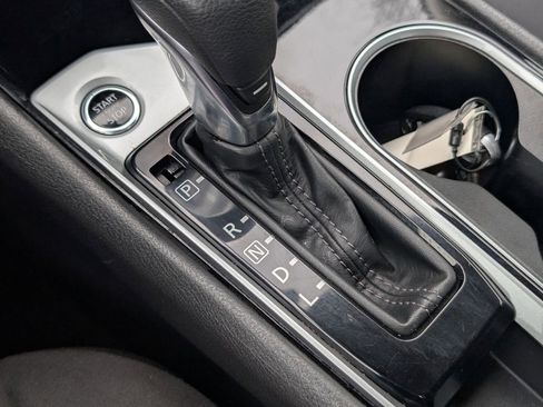 Used 2024 Nissan Altima 2.5 SV image 16