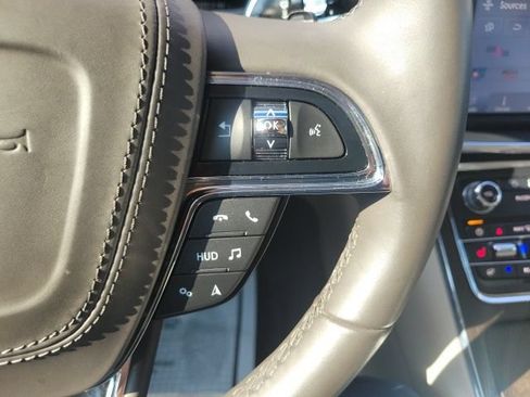 Used 2020 Lincoln Continental Reserve AWD/4WD image 31