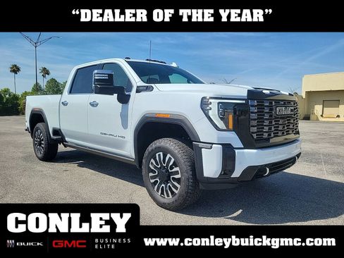 Used 2026 GMC Sierra 2500 Denali Ultimate AWD/4WD image 1