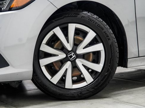 Used 2022 Honda Civic LX image 6