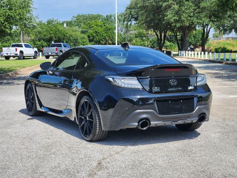 Used 2024 Toyota GR86 Premium RWD image 4